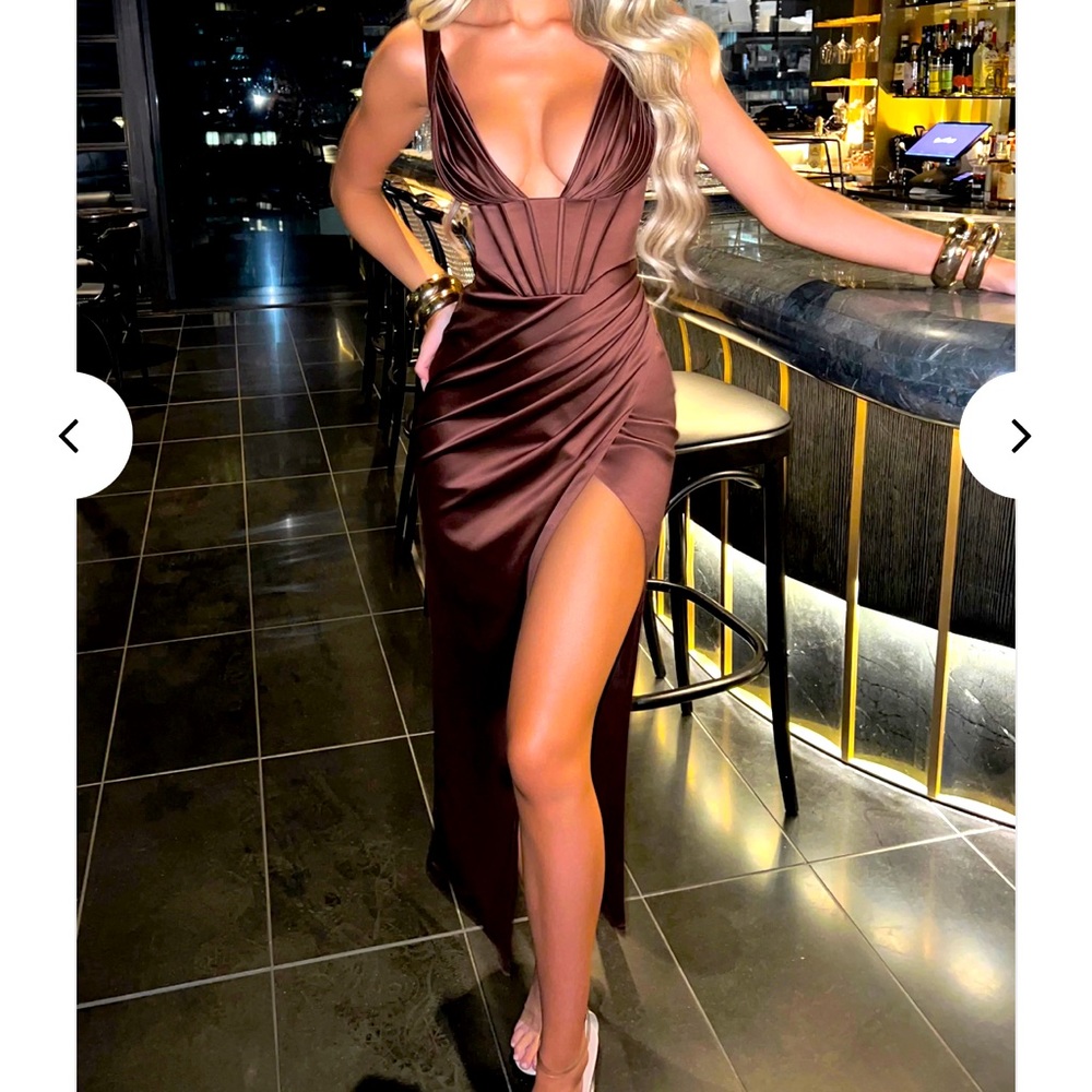 Brown corset formal gown. xs, never worn, cannot return to store, too small.